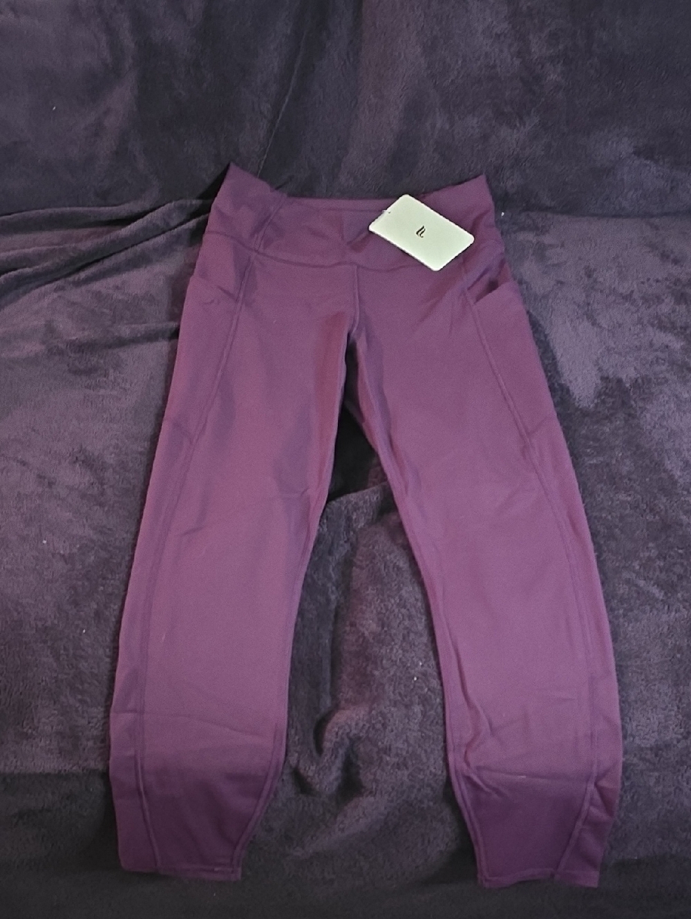 Fabletics Oasis High Waisted Pocket 7/8 Leggings